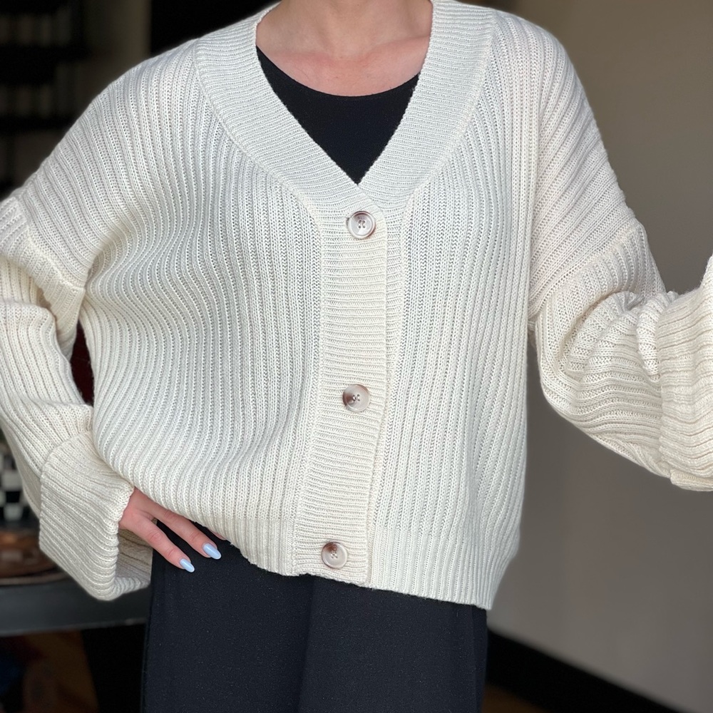 Nasty Gal collection loose fit cream knitted dropped shoulder cardigan sweater - Picture 3 of 11
